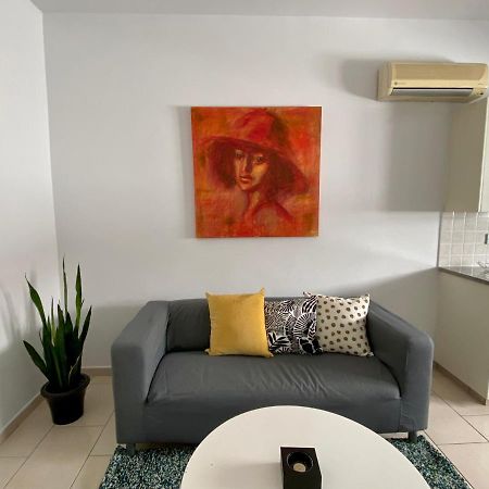 Cosy One Bedroom Apartment In Pafos エクステリア 写真