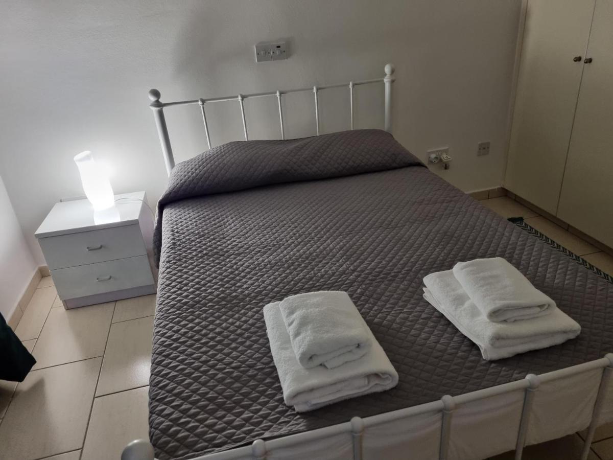 Cosy One Bedroom Apartment In Pafos エクステリア 写真